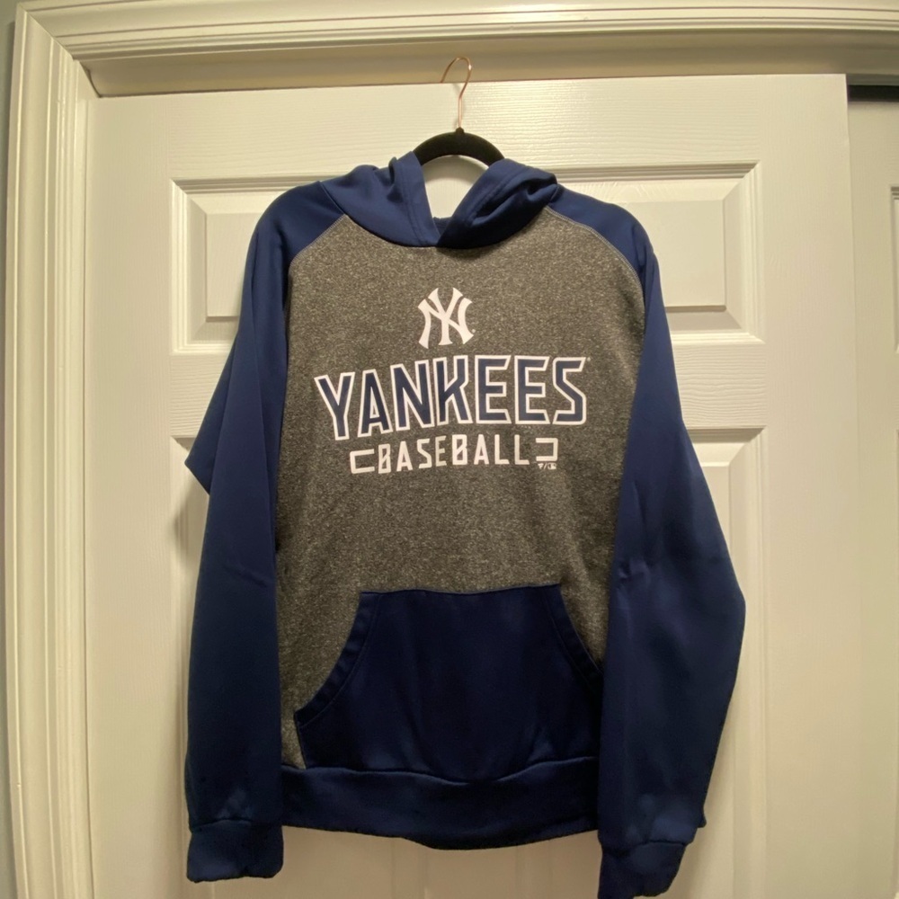 Fanatics Men’s Yankees Baseball Season Navy & Gray Athletic Hooded Sweatshirt
